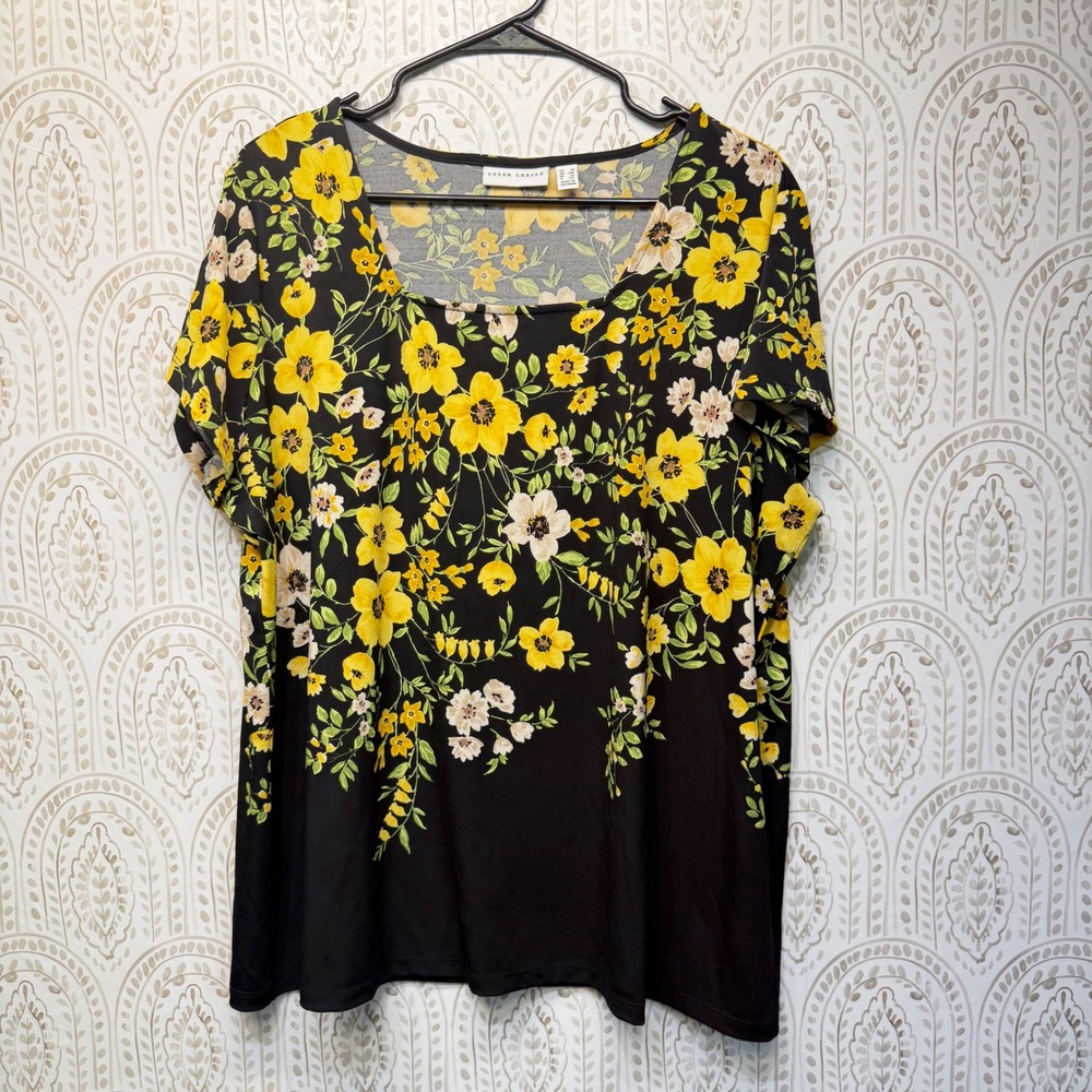 Susan Graver Top Women 1X Black Yellow Floral Short Sleeve Scoop Neck Knit